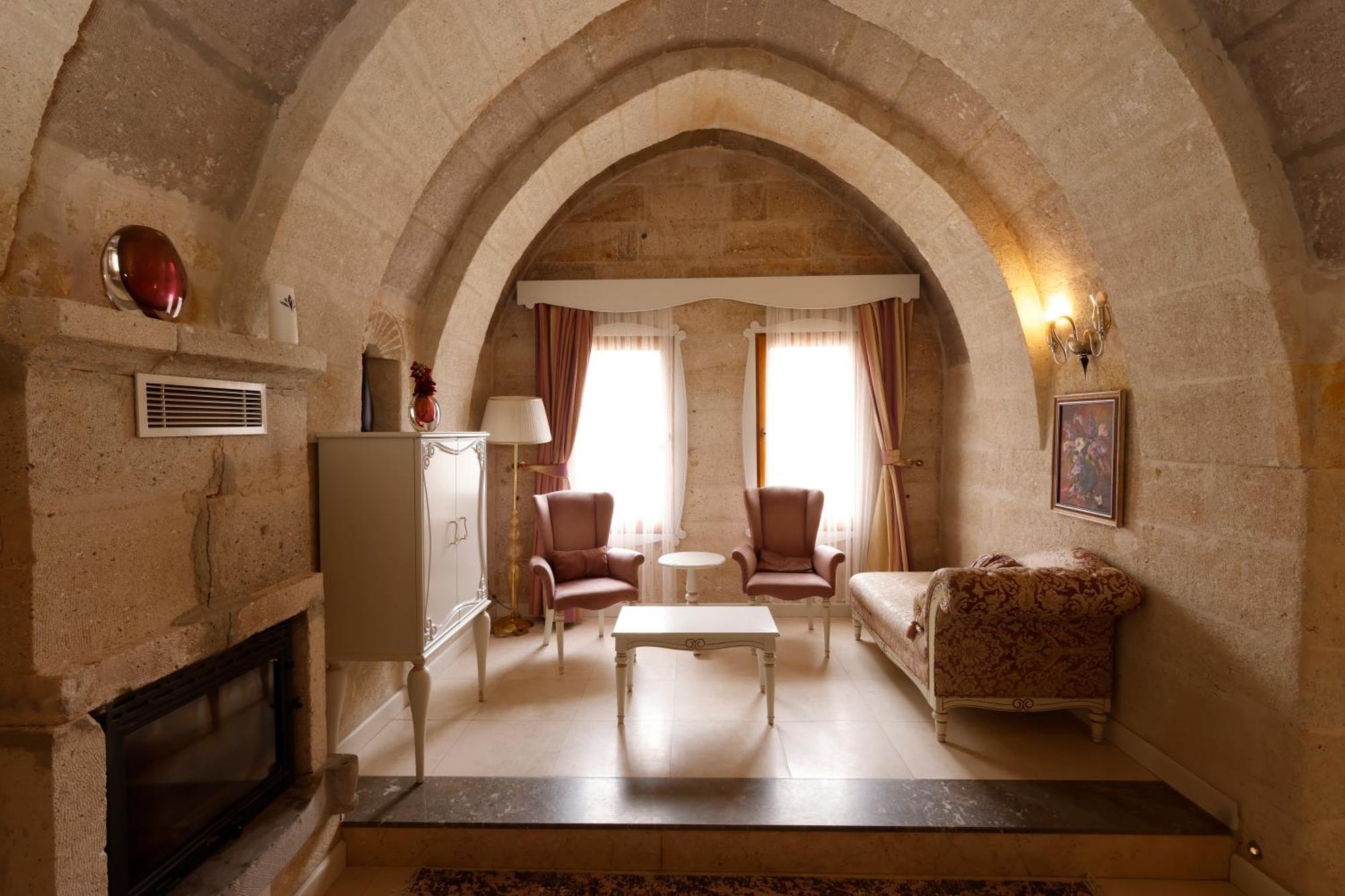 Anatelein Cave Hotel Üchisar Exteriér fotografie